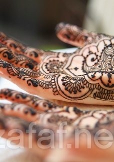 صور نقش على باطن اليد