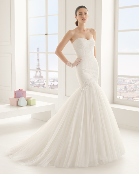 فساتين زواج ناعمه روزا كلارا